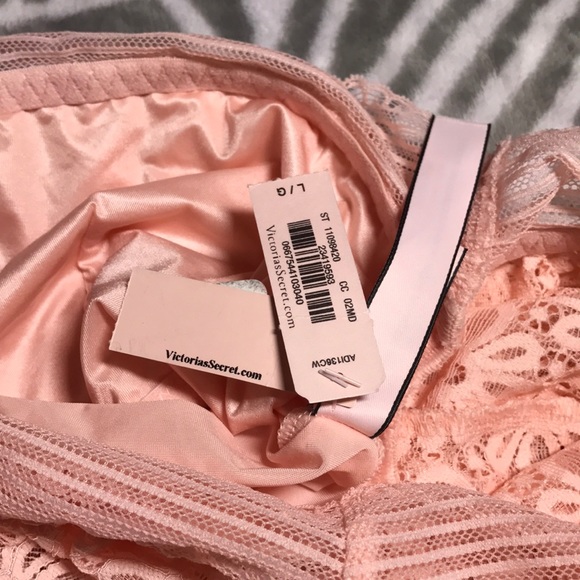 New Victoria secret crop BRALETTE large nwt - Picture 3 of 3